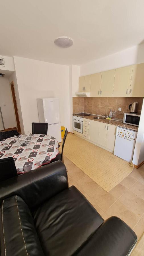 Irish Apartment Complex Будва Экстерьер фото