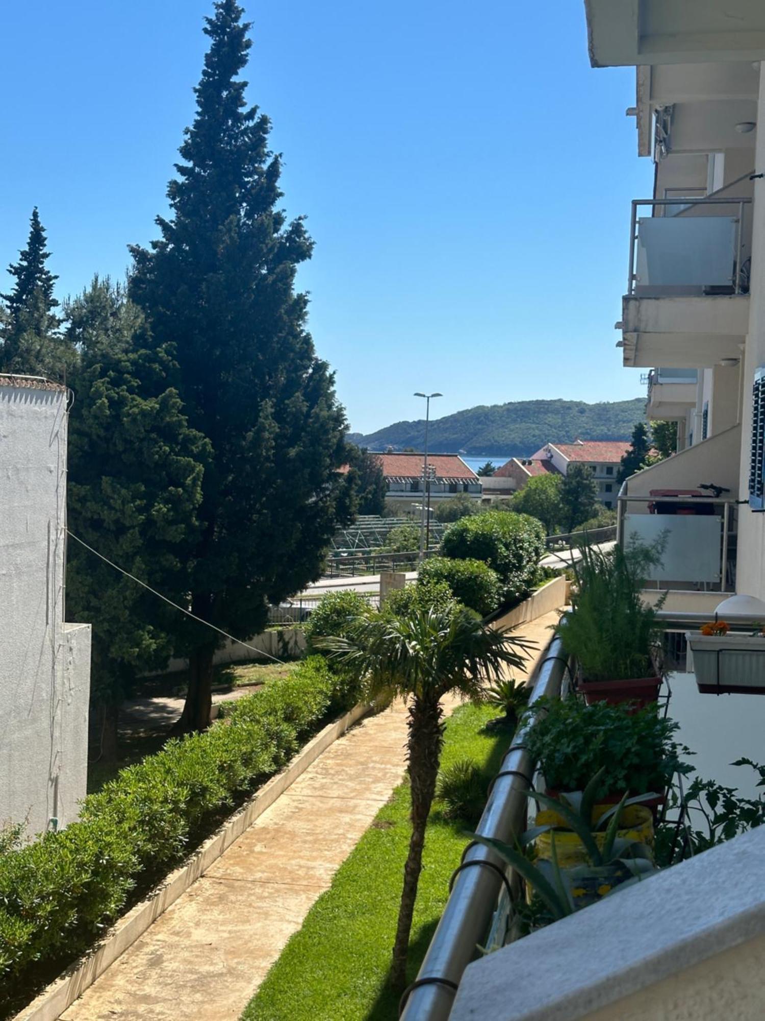 Irish Apartment Complex Будва Экстерьер фото